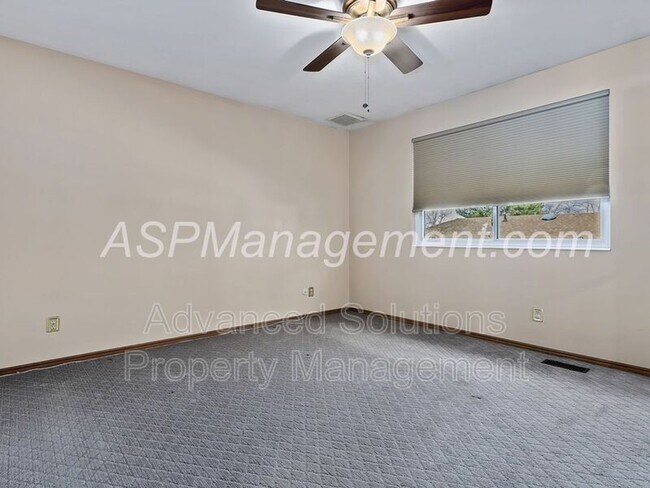 Building Photo - 10094 Faunsdale Dr