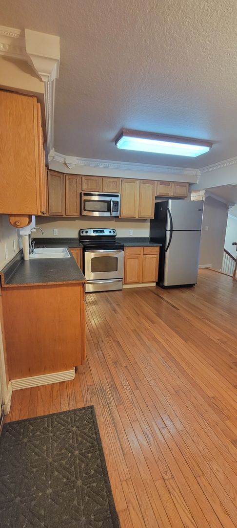 Building Photo - Gorgeous 3 Bed 2 Bath in Fairbanks! Pet Fr...