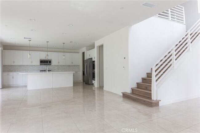 Building Photo - 35963 Bertain Dr