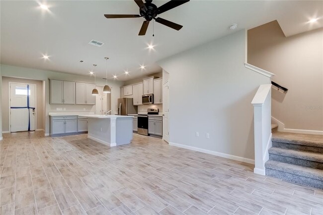 Building Photo - 8341 Wildflower Glen Ave