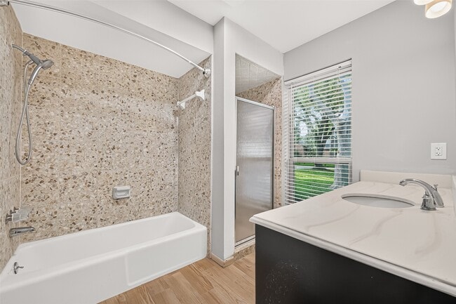 Building Photo - 2103 Winged Foot Dr