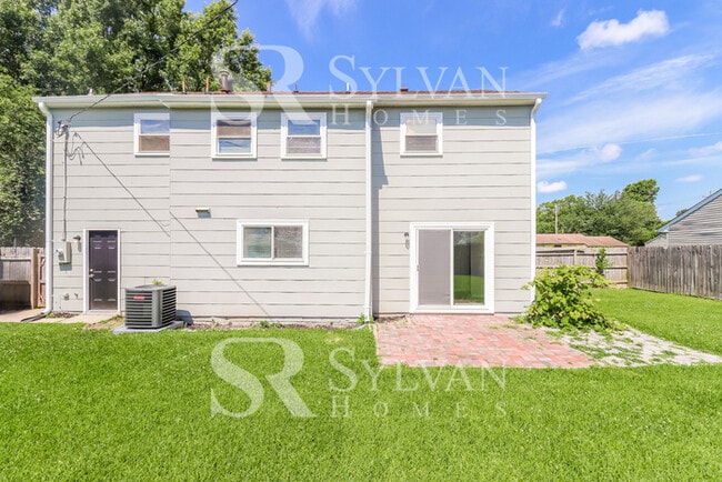 Building Photo - Living where You Love is Good for your Heart!