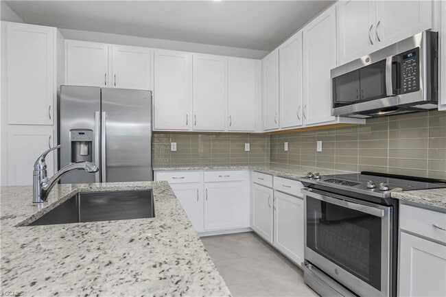 Building Photo - 26410 Coco Cay Cir