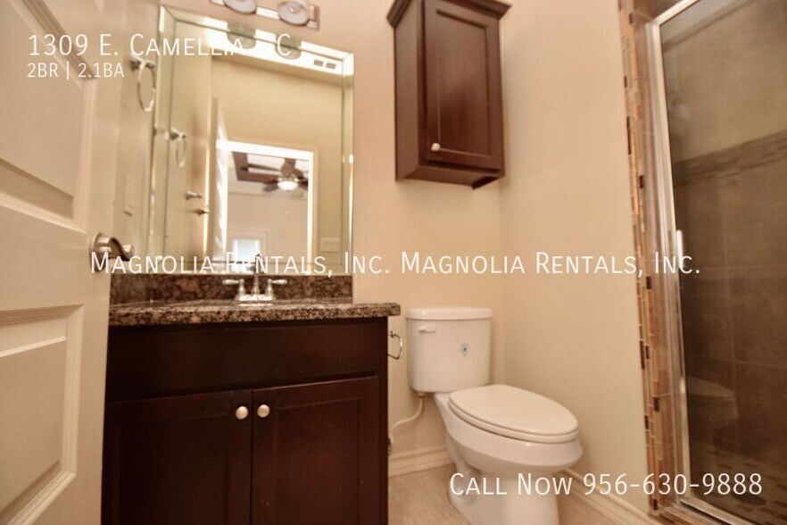 Building Photo - 1309 E Camellia Ave