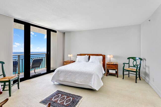 Building Photo - 3000 N Ocean Dr