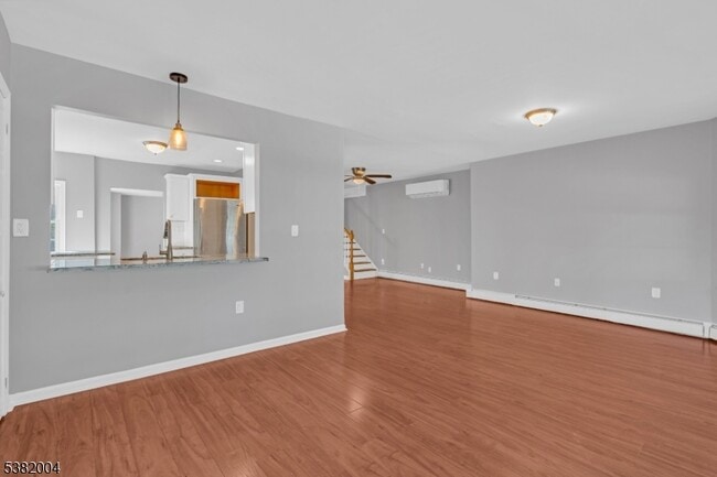 Building Photo - 16 Brooklake Rd