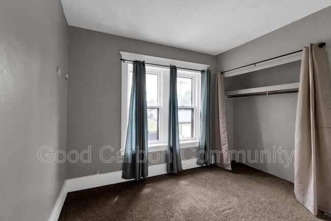 Building Photo - 1251 Hertel Ave