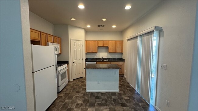 Building Photo - 8508 W Stuckey Ave