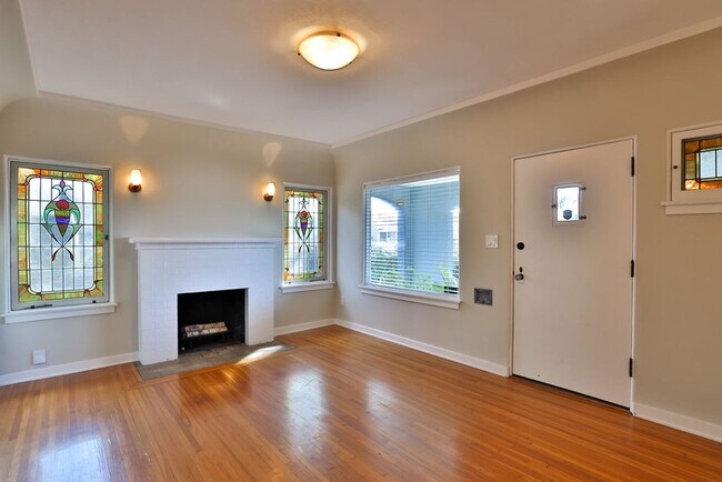 Building Photo - 1020 Madison Ave