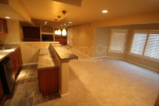 Building Photo - 7489 Bur Oak Pl