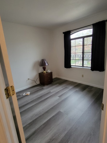 Building Photo - 5116 Lady Di Way