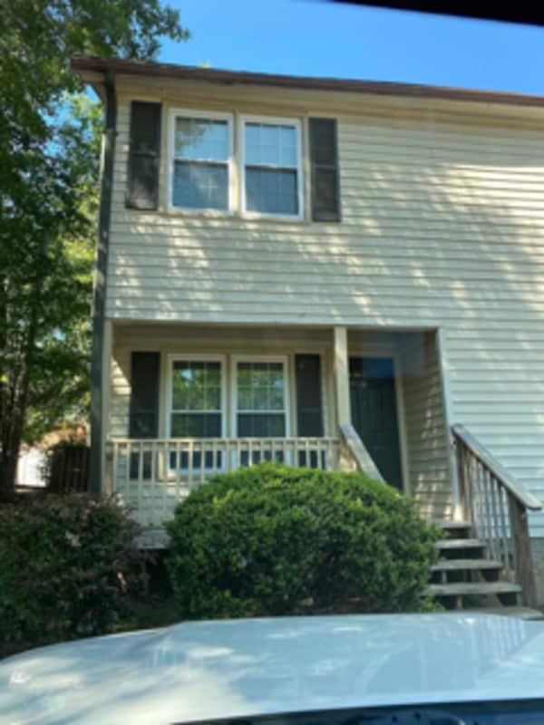 Building Photo - 107 Rainbow Cir