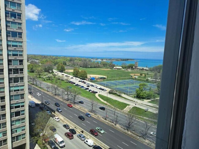 Building Photo - 3600 N Lake Shore Dr