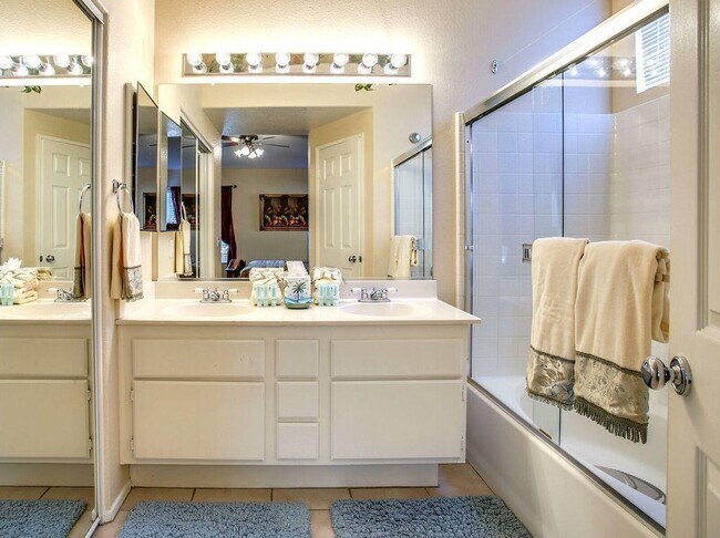 Building Photo - 37760 Driscoll St