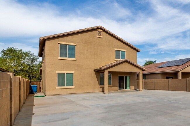 Building Photo - One Of A Kind Home For Rent In Buckeye!