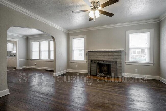 Building Photo - 1417 S Ralston Ave