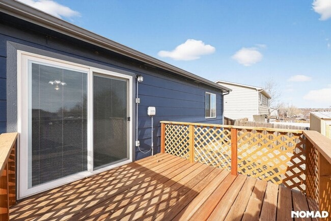 Building Photo - 4448 Lake Mead Dr