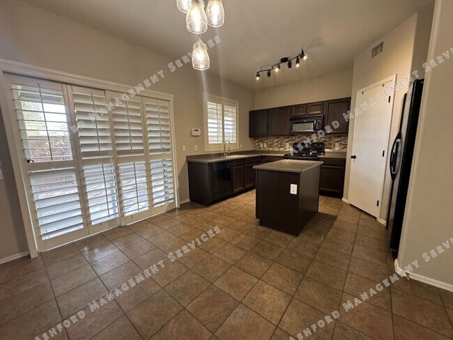 Building Photo - Beautiful 3 Bed + Loft Home in North Phoen...