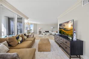 Building Photo - Collins Avenue, Sunny Isles Beach, FL 33160 - 3 BR 3 BA condo