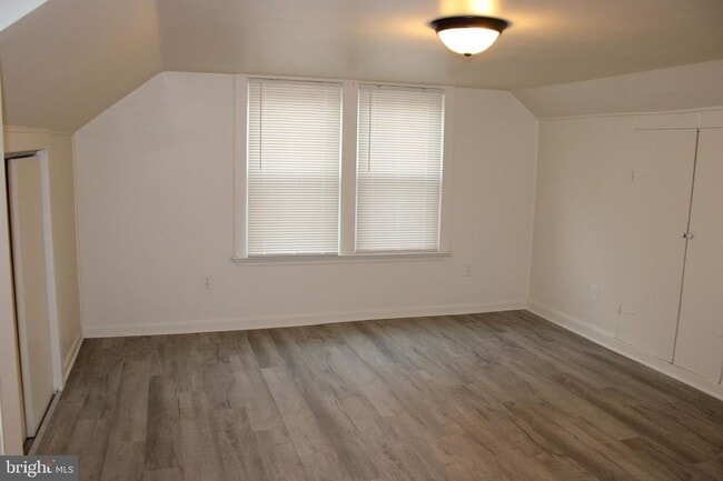 Building Photo - 1318 Kinderhook Rd