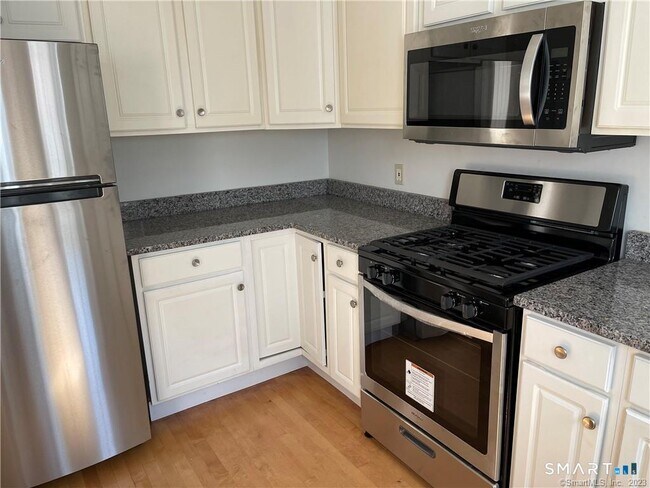 Building Photo - 50 Mencel Cir