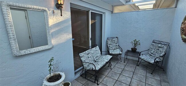 Building Photo - 6482 Approach Rd