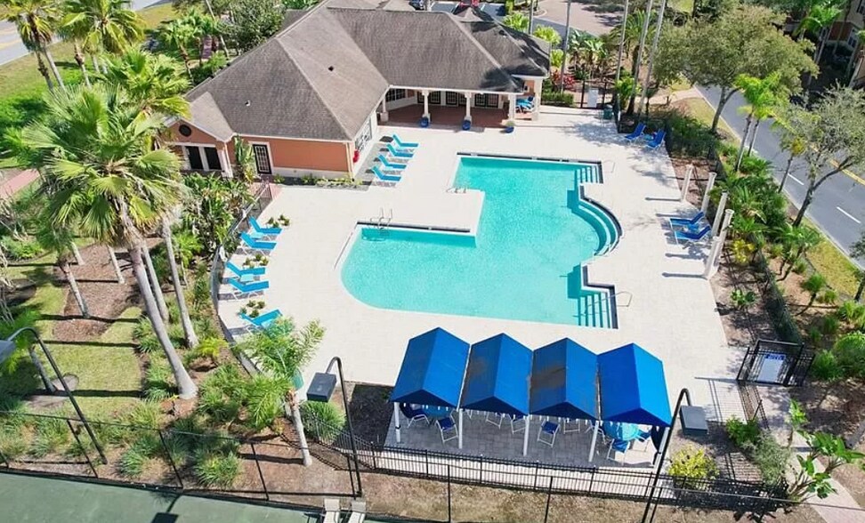 Pool view - 1929 Summer Club Dr