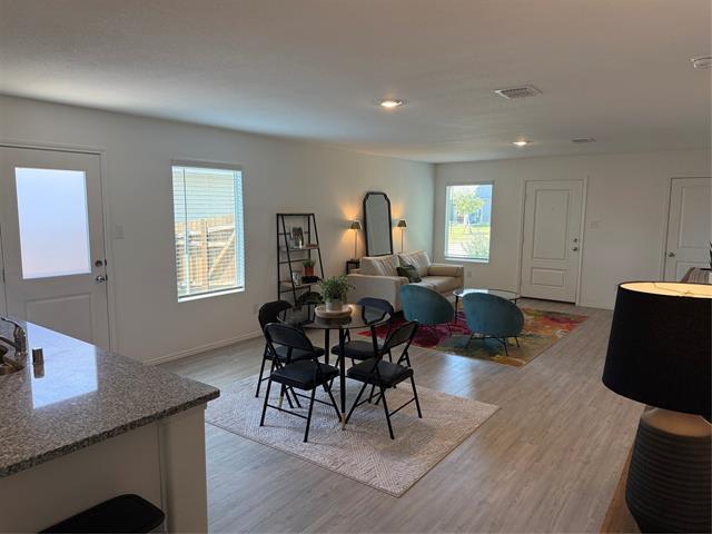 Building Photo - 9204 Red Fox Trl