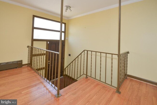 Building Photo - 3035 Hazelton St