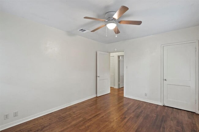 Building Photo - 1511 Alguno Rd