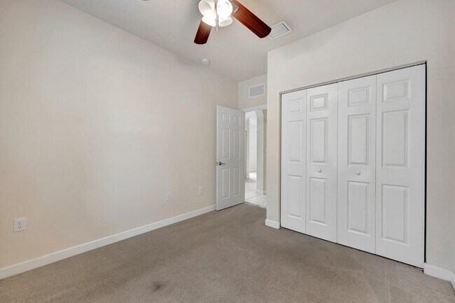 Building Photo - 9480 SW 171st Ct