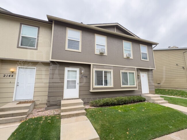 Primary Photo - Westside Townhome of 21st St.