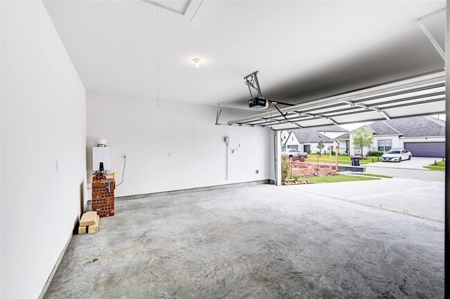 Building Photo - 8403 Oceanmist Cv Dr