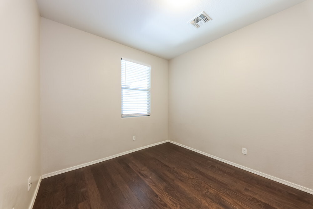 Building Photo - 1187 N 164th Ave