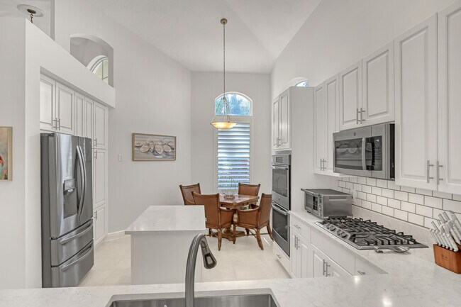 Building Photo - 754 Cable Beach Ln