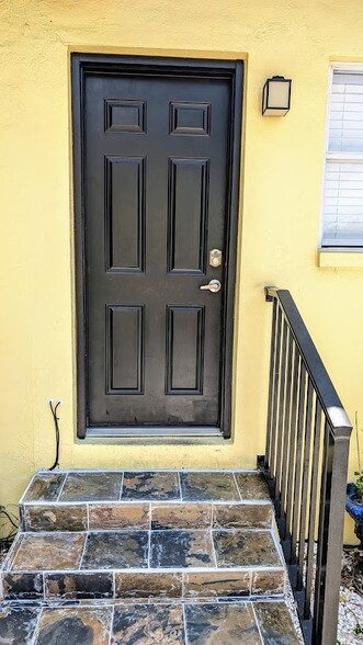 apartment entrance - 2344 1st Ave N