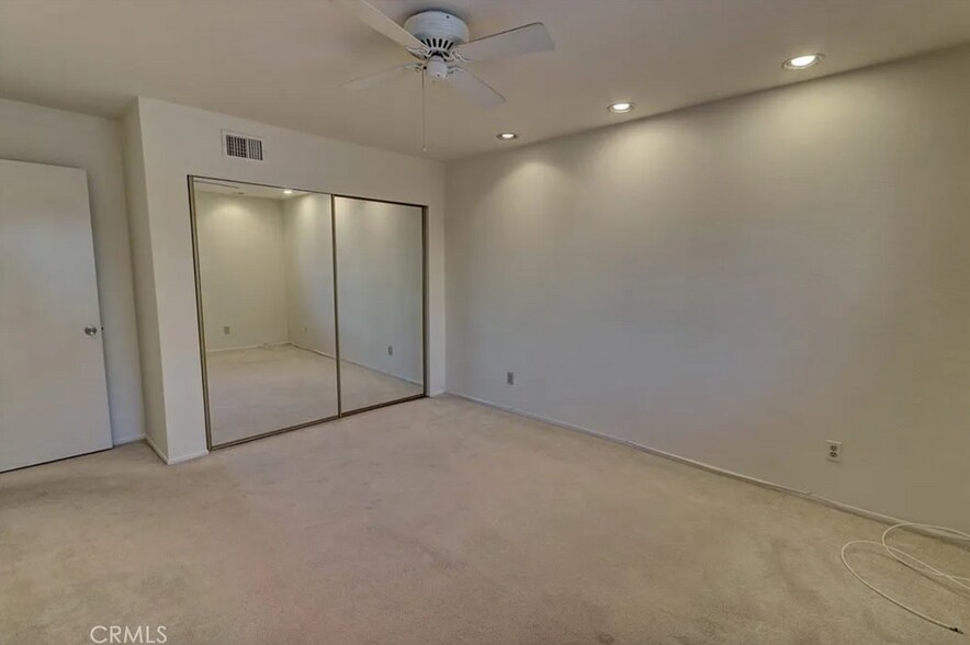 Building Photo - 8566 Larkhall Cir