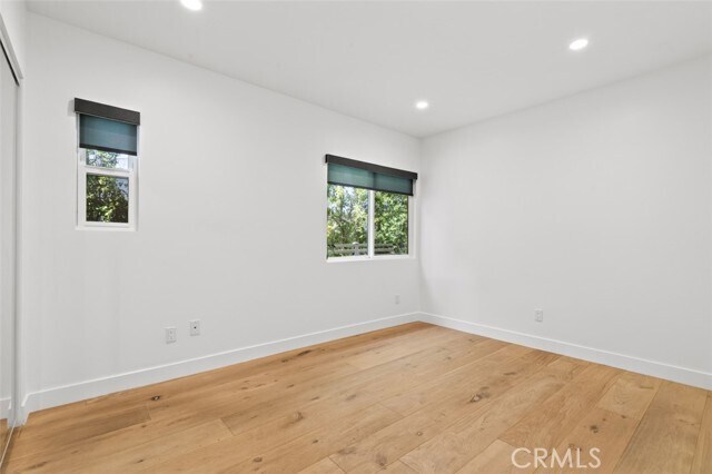 Building Photo - 641 E Grinnell Dr