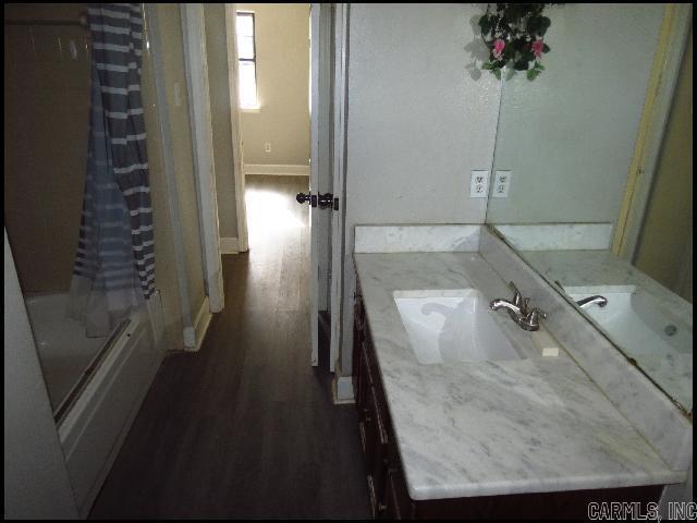 Building Photo - 3122 Sharon Cove