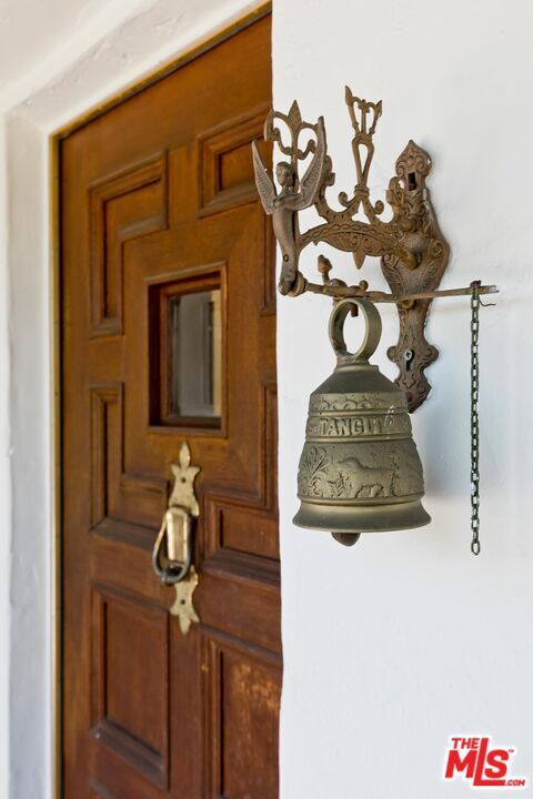 Building Photo - 1215 Edris Dr