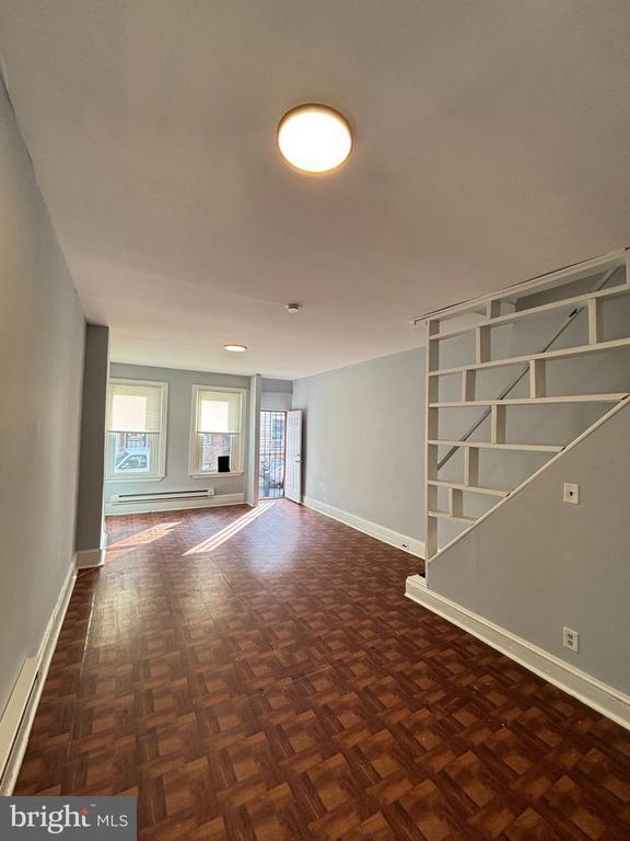 Building Photo - 2054 Bellmore St