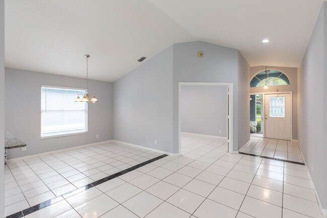 Building Photo - 12622 White Coral Dr