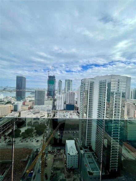 Building Photo - 225 N Miami Ave