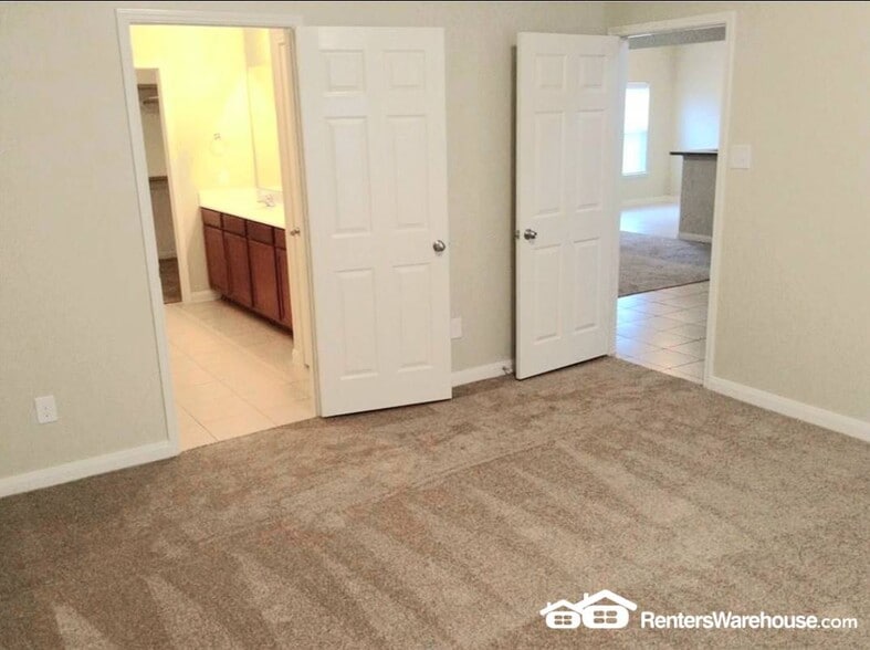 Building Photo - 1806 Sable Wood Dr