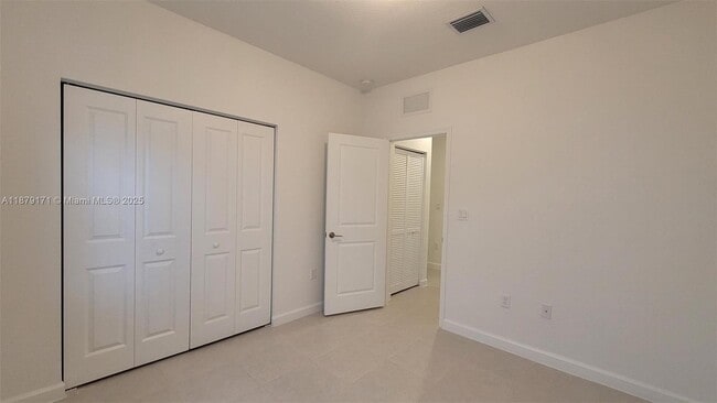 Building Photo - 16105 SW 149th Ave
