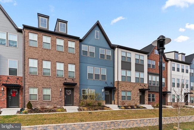 Building Photo - 311 Lentic Ln