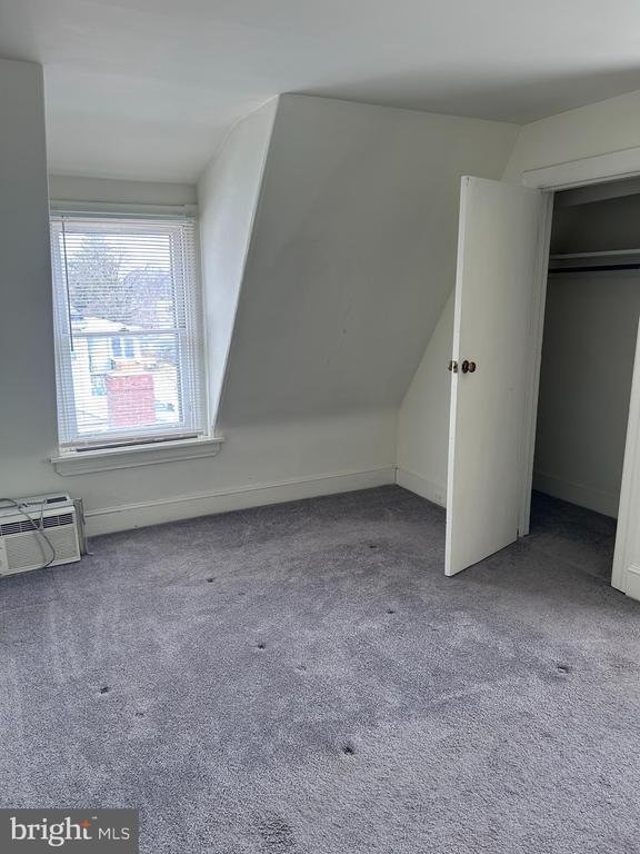 Building Photo - 913 Fayette St