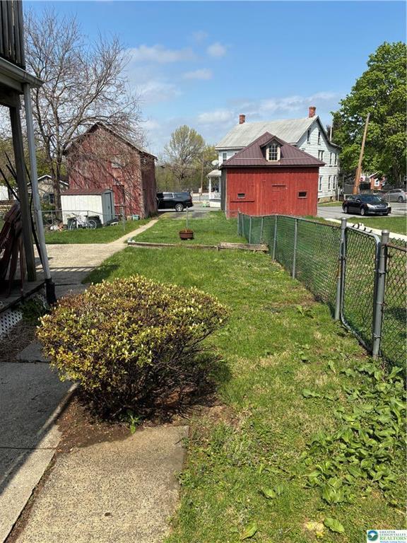 Building Photo - 31 W Main St