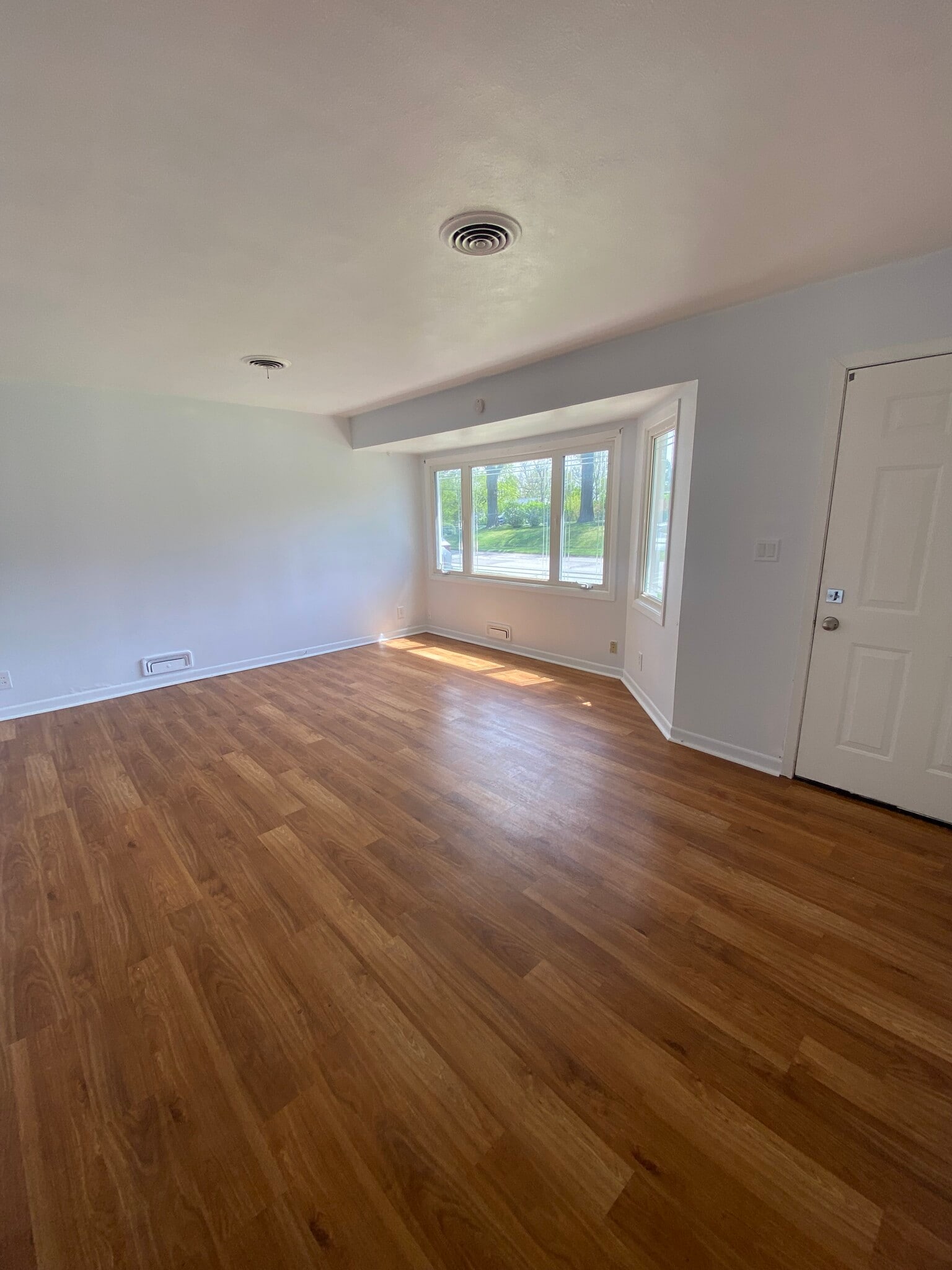 Building Photo - 1414 Central Ave