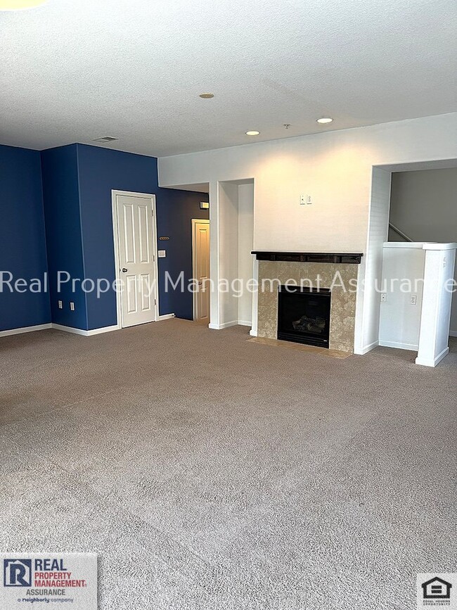 Building Photo - 10733 NE Red Wing Way